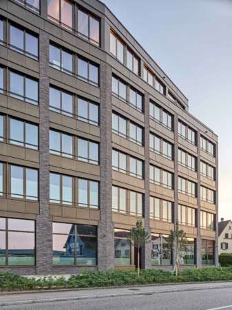 «Haus der Wirtschaft», Pratteln